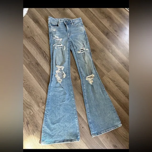 American Eagle Outfitters Light Blue Distressed Flare Jeans - Picture 1 of 5